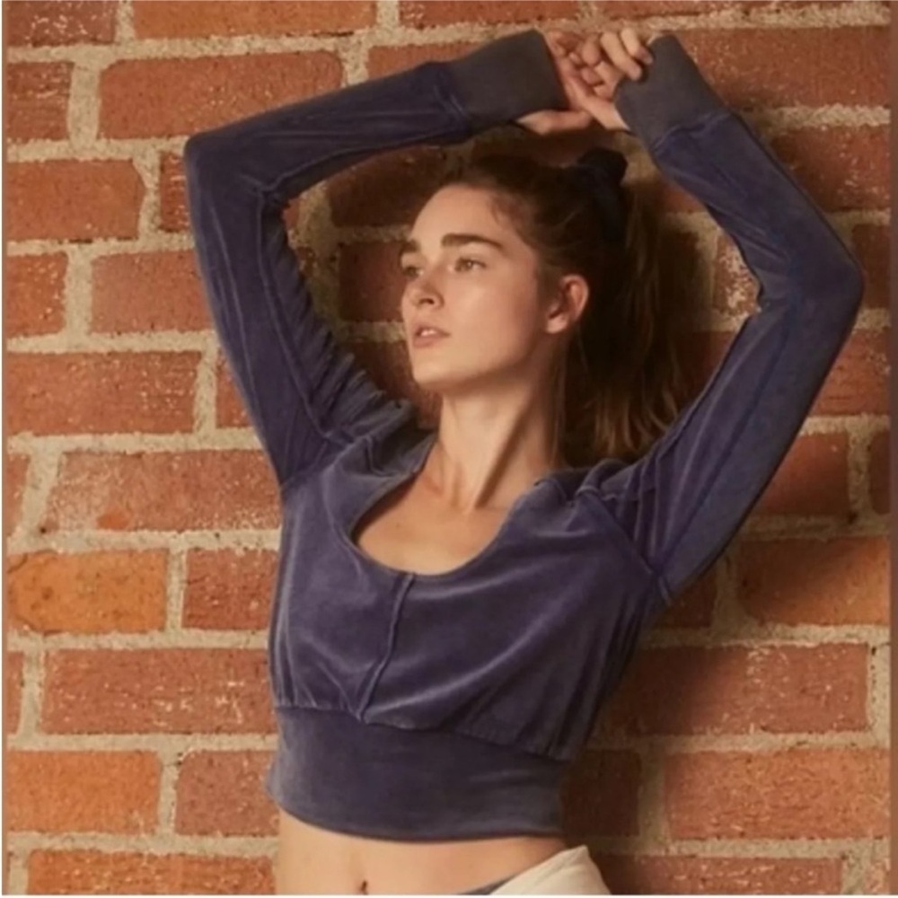 Free‎ People Movement Just Lodgin' Navy Velour Pullover Size S